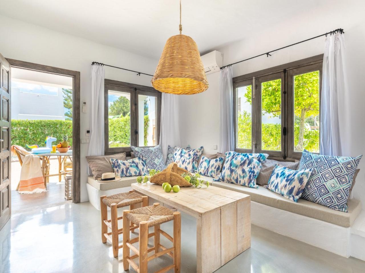 Villas S'Argamassa Санта Еулалия дел Рио Екстериор снимка